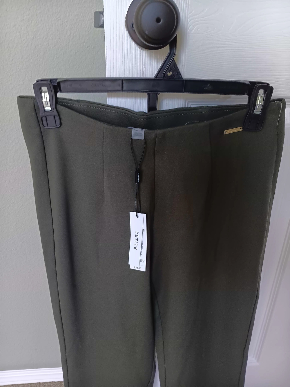 Tahari Petite Olive Straight-Leg Dress Pants..is M SMALL